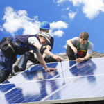 solarpanele werden montiert